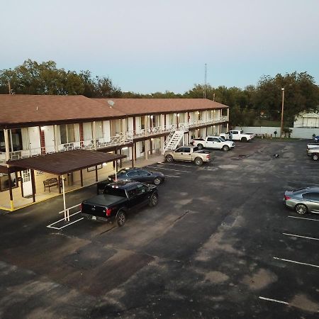 San Saba Executive Inn מראה חיצוני תמונה